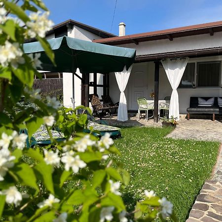 Charmante Petite Maison Transylvanie Villa Săcele Exterior foto